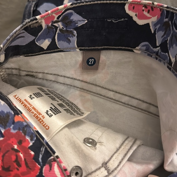 Citizens of Humanity denim floral shorts, size 27 - Picture 7 of 7